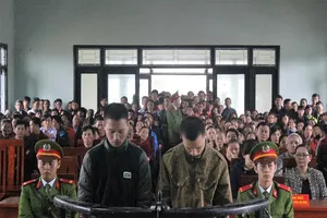 Cặp song sinh giết người, cướp tài sản lãnh 18 năm tù 