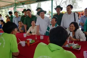 Chủ tịch UBND TP.HCM động viên học viên vui đón tết