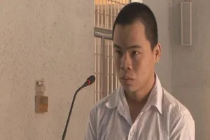 Hiếp dâm trẻ em lãnh 12 năm tù giam