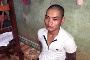 Mang theo súng khi bán ma túy