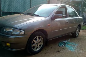 Tin cảnh giác với những người có ô tô riêng