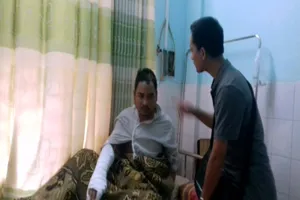 Nhóm thanh niên khiêu khích, chém phó công an xã