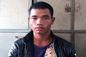 Dẫn 2 thiếu nữ quen trên Facebook vào rẫy hiếp dâm