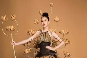 Hà Thu không chọn áo dài, hoá thân thành chiến binh hoa