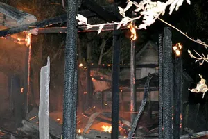 Đốt nhà vì mâu thuẫn chuyện gia đình