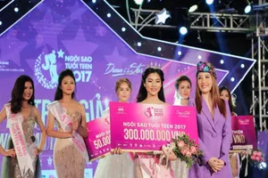 Ngắm nữ sinh TP.HCM đăng quang Ngôi sao tuổi teen 2017