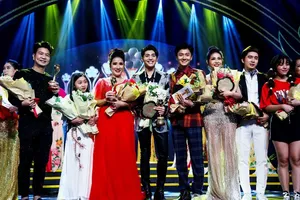 Trường Giang nhận cú đúp Mai Vàng 2017 