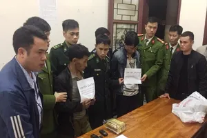 2 khách Lào cùng 1kg ma túy đá trong khách sạn