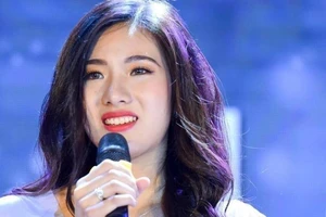 Ngắm tân hoa khôi Học viện Báo chí & Tuyên truyền