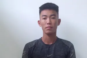 Trộm vàng của nhà hàng xóm 