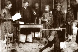 Luật pháp thời Trần xử nặng tội đánh bạc