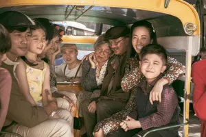 Mr Đàm gom cả showbiz cùng ăn ‘Tết của Hưng’