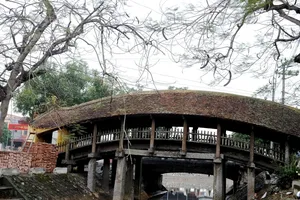 Về Nam Định chiêm ngưỡng cây cầu cổ bậc nhất Việt Nam