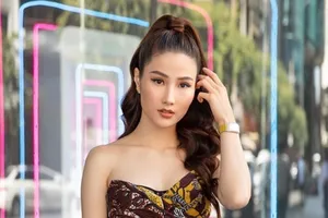 Diễm My 9X khoe dáng với đồ hiệu tiền tỉ