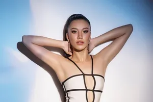 Á hậu Kim Duyên khoe dáng nóng bỏng với bikini