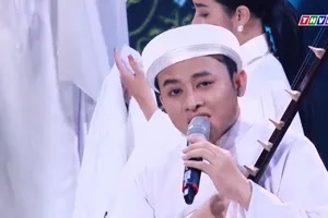 Henry Ngọc Thạch là ai khiến danh ca Thái Châu khen hết lời