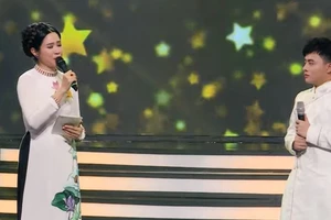 Nghe Henry Ngọc Thạch hát Mẹ, MC Quỳnh Hoa bật khóc
