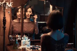 Hoa hậu Hàn Quốc hóa 'ác phụ' Họa mi trong mưa