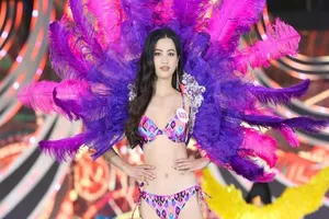 Ngắm Thu Phương - Người đẹp Biển làm MC trên VTV