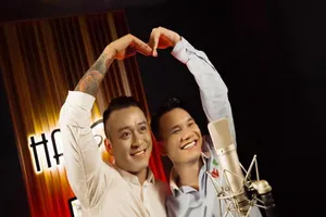 Khắc Việt, Tuấn Hưng ra MV ủng hộ tinh thần Sài Gòn chống dịch