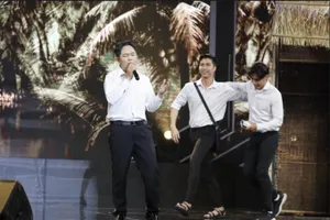 Bản sao Ưng Hoàng Phúc, Thái Thanh, Trường Vũ tranh tài tại Bán kết