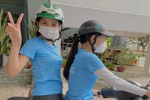 Hoa hậu Tiểu Vy cùng nhiều nghệ sĩ hỗ trợ người khó khăn mùa dịch