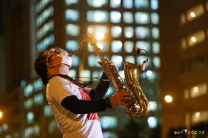 Nghệ sĩ saxophone Trần Mạnh Tuấn đã qua cơn nguy kịch 
