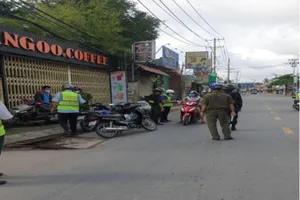 Vĩnh Lộc B: Ngày đầu thực hiện giãn cách triệt để xử phạt 6 trường hợp