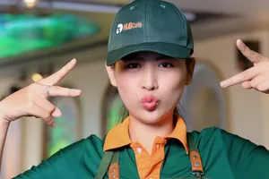 Hồ Xuân Trúc: 'Nếu không thể sống cho người, thì hãy nghĩ cho người!'