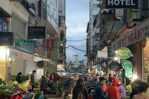 Thương nhớ một tiếng rao đêm