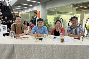 Người làm sách bật mí chuyện ... cãi nhau với tác giả 