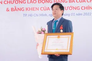 Vị bác sĩ đã thay đổi nhiều cuộc đời bất hạnh bằng phẫu thuật thẩm mỹ miễn phí