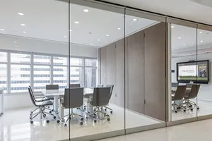 Việt Phong - Công ty thi công vách kính văn phòng uy tín, tiết kiệm