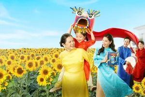 Tết còn đẹp là khi cha mẹ còn khỏe