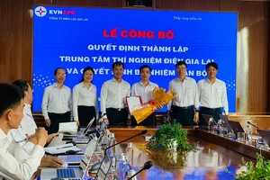 PC Gia Lai: Công bố quyết định thành lập Trung tâm Thí nghiệm điện Gia Lai