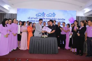 Hình ảnh Lễ ký kết triển khai độc quyền công nghệ MET vào sản xuất nước ion kiềm đóng chai