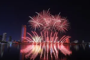 DIFF 2024 đêm 4: Hồi hộp chờ đón cuộc tỉ thí giữa hai siêu cường pháo hoa 