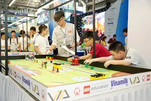 Vinamilk đồng hành cùng hơn 1500 tài năng trẻ cuộc thi Robotacon WRO 2024