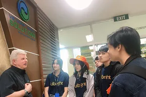 Ông David Dương mong muốn người trẻ cống hiến nhiều cho quê hương