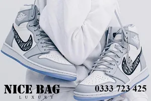 Khám phá các mẫu giày thể thao nữ đẹp trong năm 2025