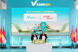 Vietjet và Xanh SM bắt tay phát triển sản phẩm di chuyển xanh cho du khách Đông Nam Á
