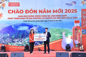 Nam Ngư cùng bà con đảo Lý Sơn đón Tết, nối dài niềm vui vụ mùa bội thu