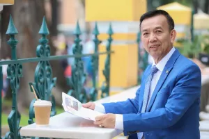 Ông David Dương: Mẹ dặn phải nhớ cội nguồn & đóng góp cho quê hương