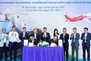 Vietjet hợp tác Petrolimex sử dụng nhiên liệu SAF, thúc đẩy chuyển đổi xanh ngành hàng không