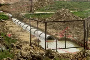 Bé trai 5 tuổi rơi xuống hố công trình tử vong