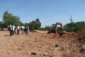 Nên khảo cổ ngôi mộ nghi vợ vua Tự Đức bị san bằng