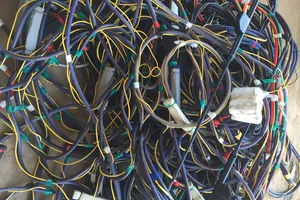 Tàu cá dùng xung điện bắt hải sản ở tầng đáy