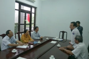 Vụ 'chê' bộ trưởng: Sở TT&TT trực tiếp đến xin lỗi BS