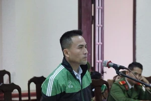 Thụ án chung thân vẫn liên tiếp đâm người trong trại