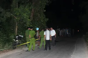 Tông vào gốc cây bên đường, nam thanh niên tử vong